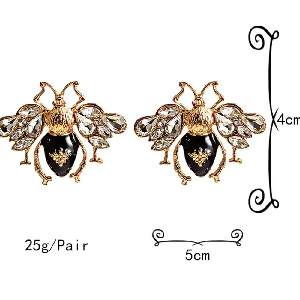 Anthropologie charming bee